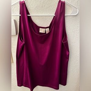Top from Chicos size 2 brand new with tags